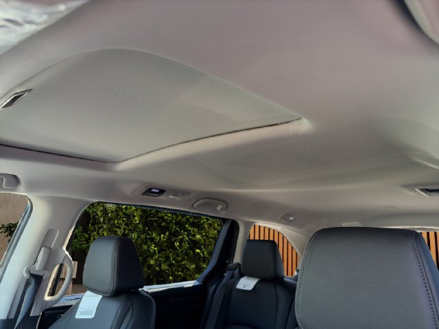 Used 2026 Honda Odyssey EX-L image 4