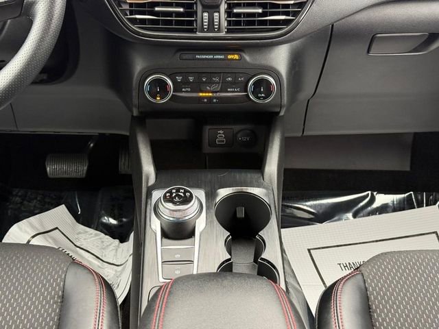 Used 2025 Ford Escape ST-Line image 16