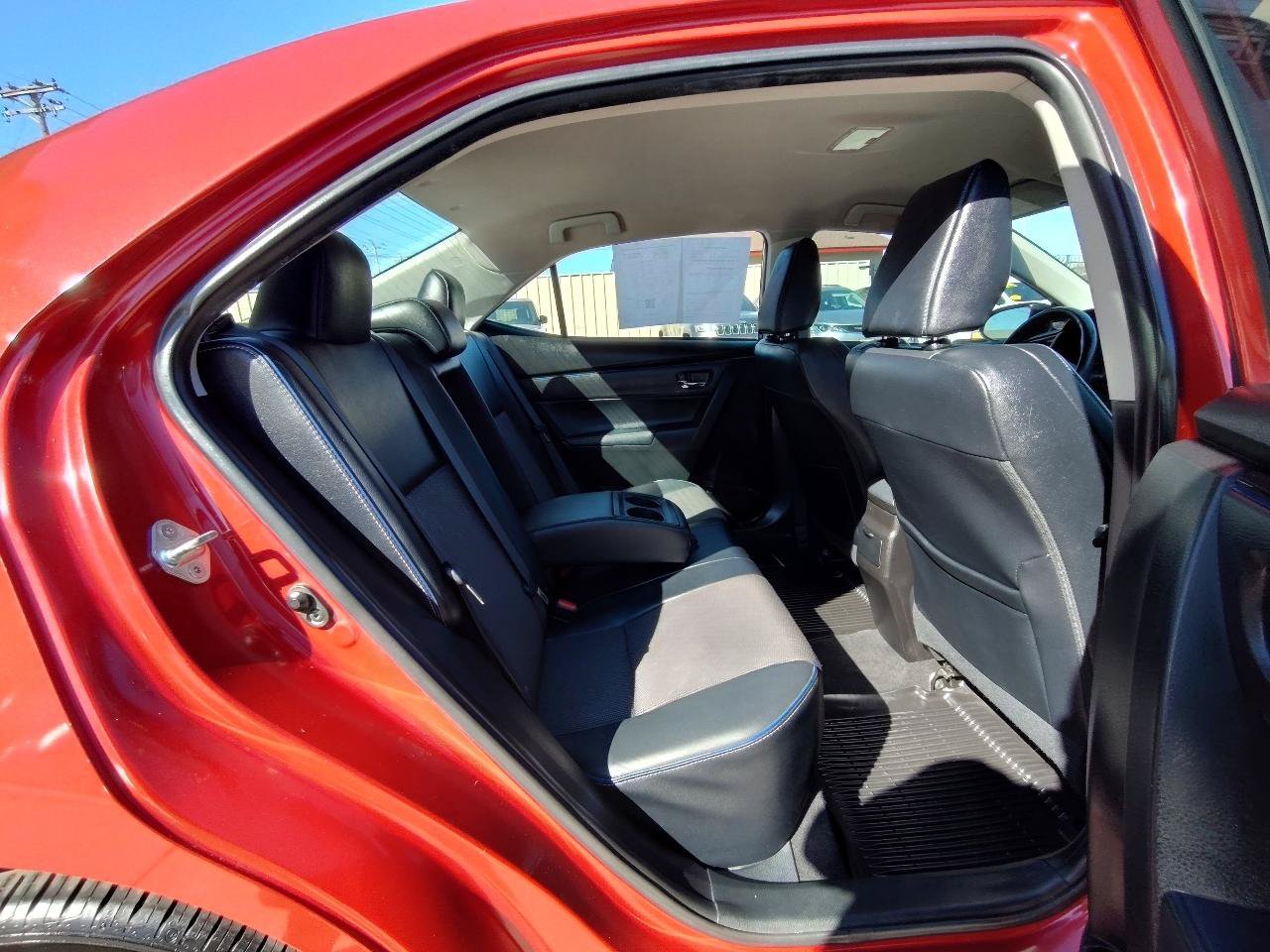 Used 2017 Toyota Corolla SE FWD image 36