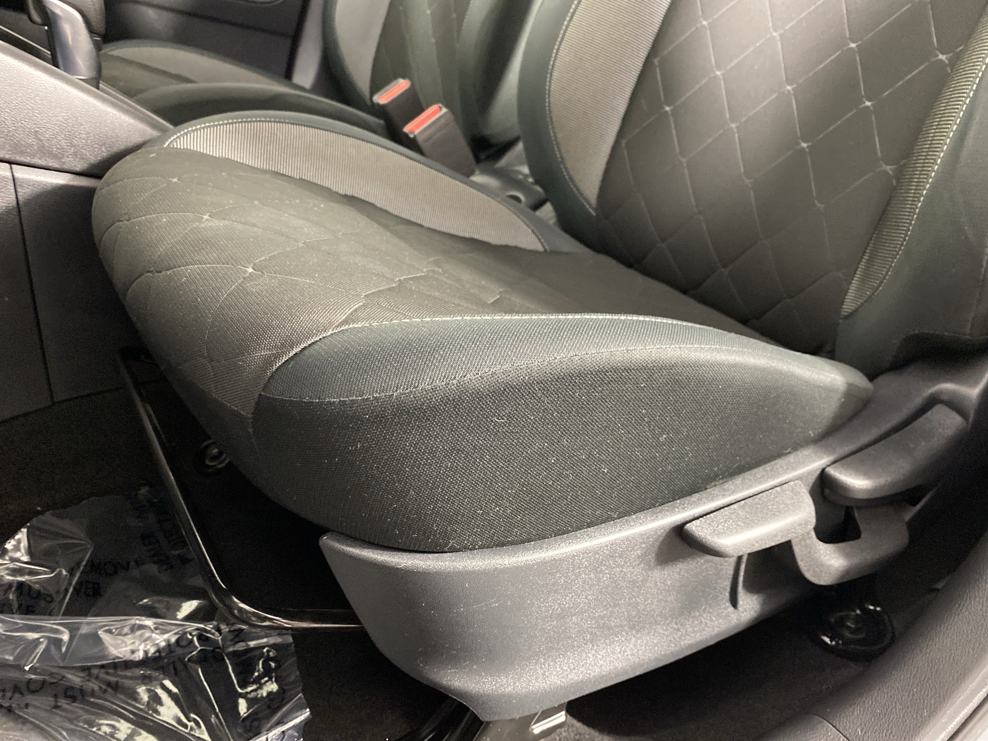 Used 2020 Nissan Kicks S FWD image 17