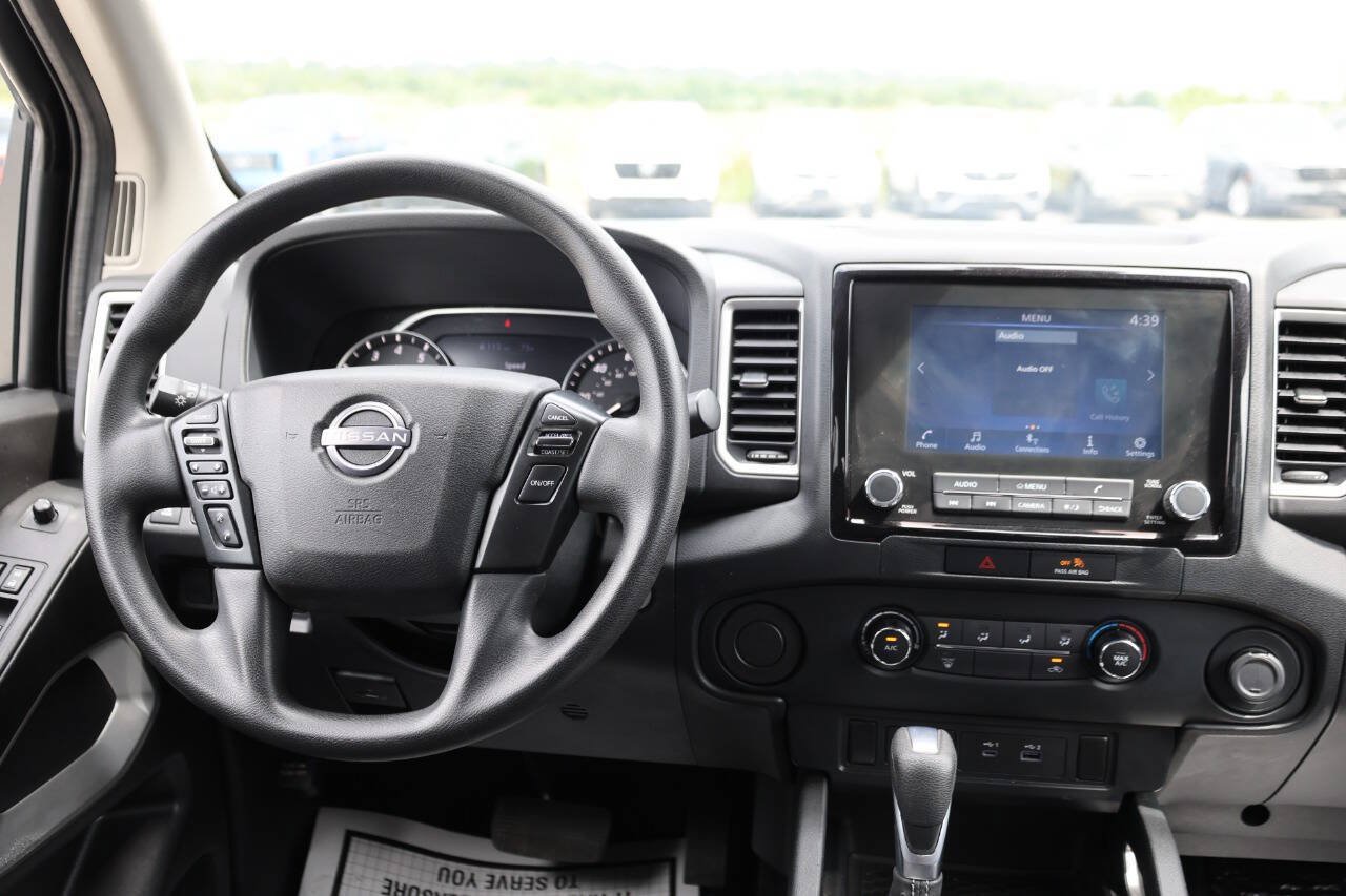 Used 2022 Nissan Frontier SV RWD image 23