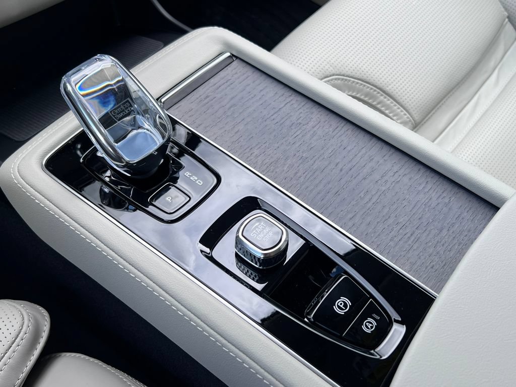 New 2026 Volvo XC90 B6 Ultra w/ Protection Package AWD/4WD image 27