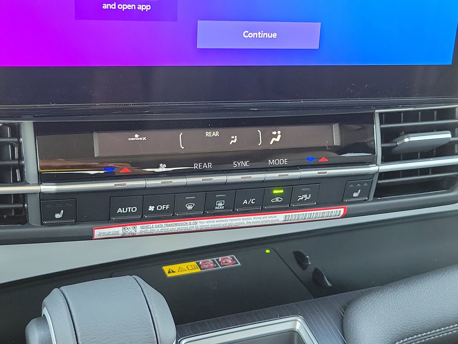 New 2026 Toyota Sienna XLE FWD image 25