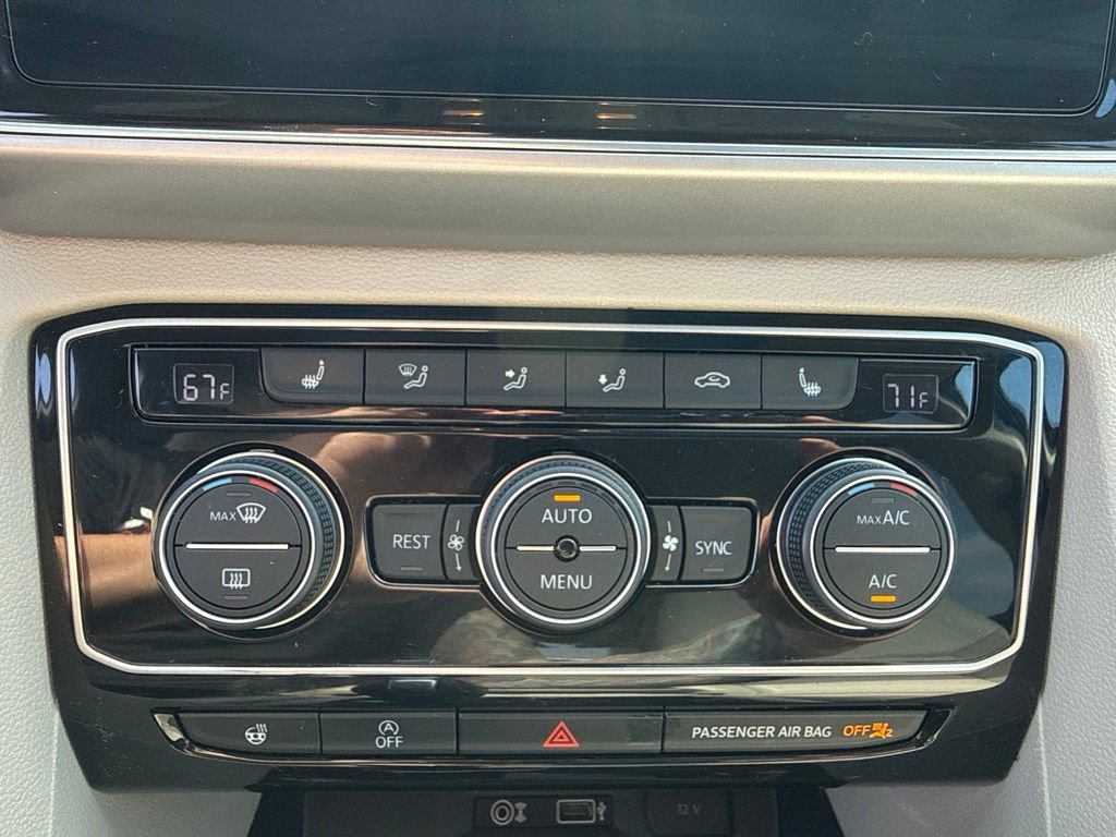 Used 2019 Volkswagen Atlas SEL AWD/4WD image 34