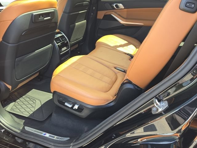 Used 2022 BMW X7 M50i w/ Executive Package AWD/4WD image 11