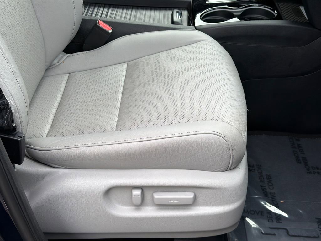 Used 2023 Honda Passport Elite image 12