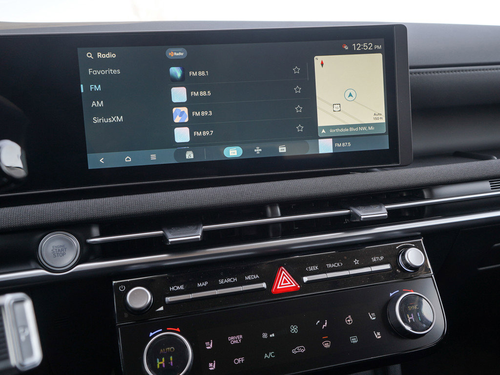 New 2026 Hyundai Tucson Limited image 24