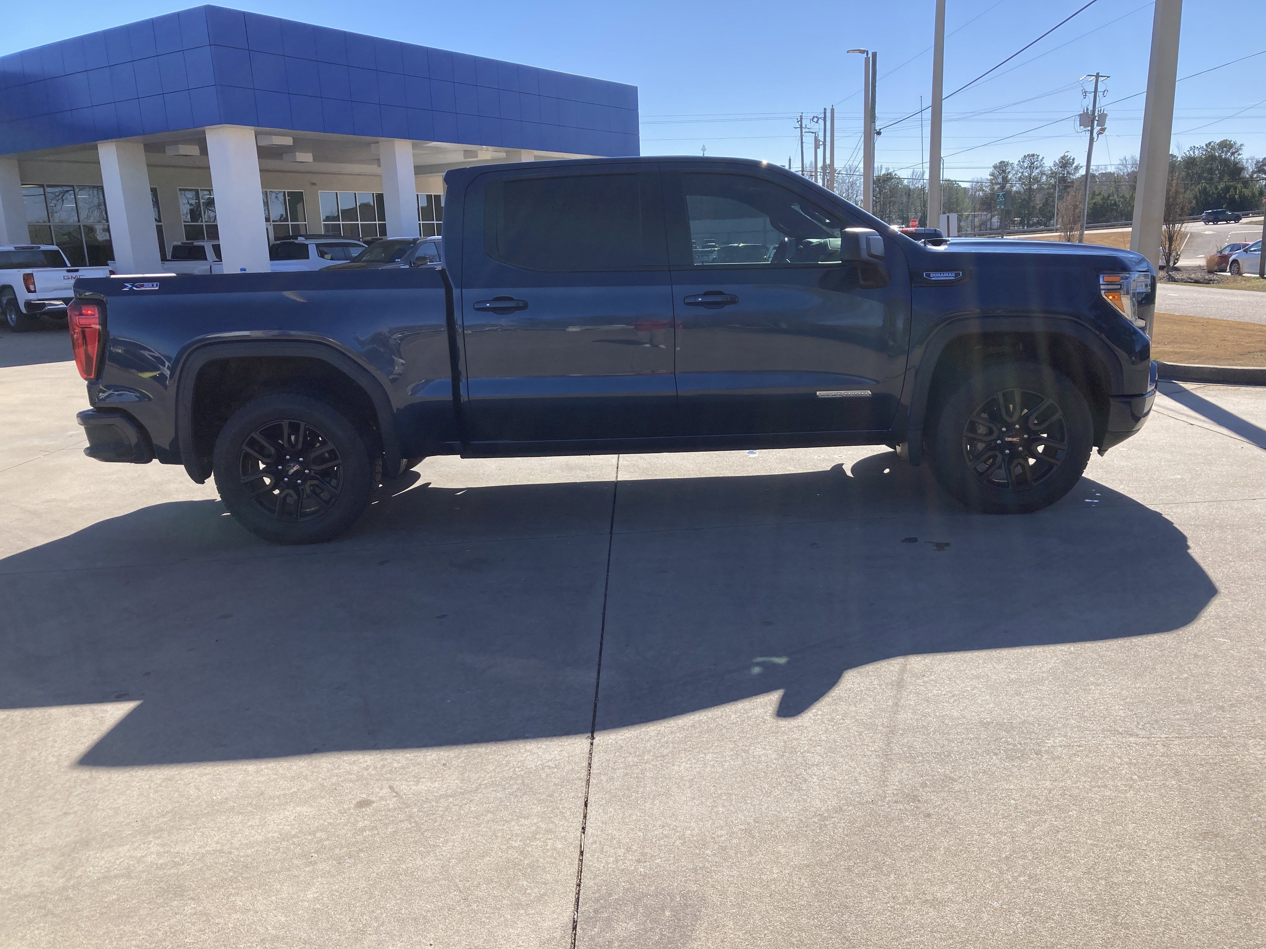 Certified 2021 GMC Sierra 1500 Elevation w/ Preferred Package image 5