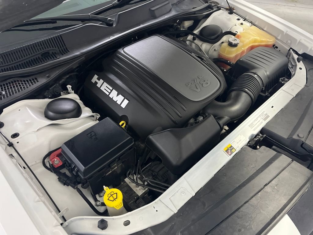 Used 2013 Dodge Challenger R/T Plus image 12