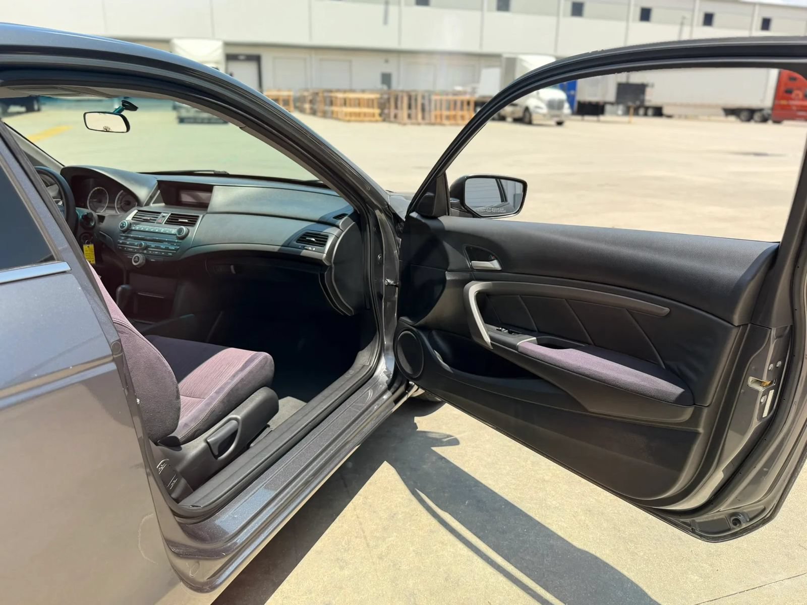 Used 2011 Honda Accord LX-S image 19