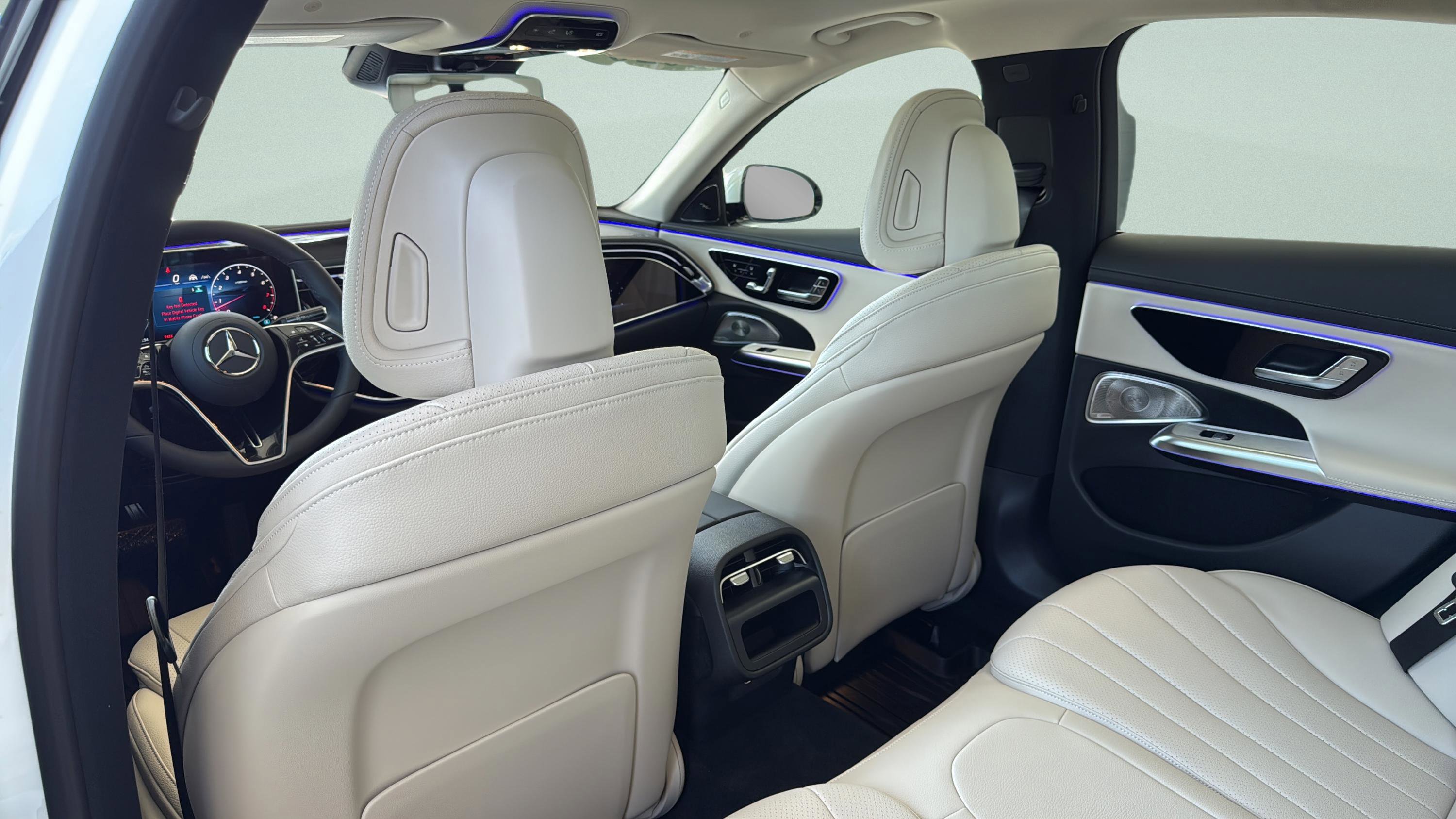 New 2026 Mercedes-Benz E 450 4MATIC Sedan image 26