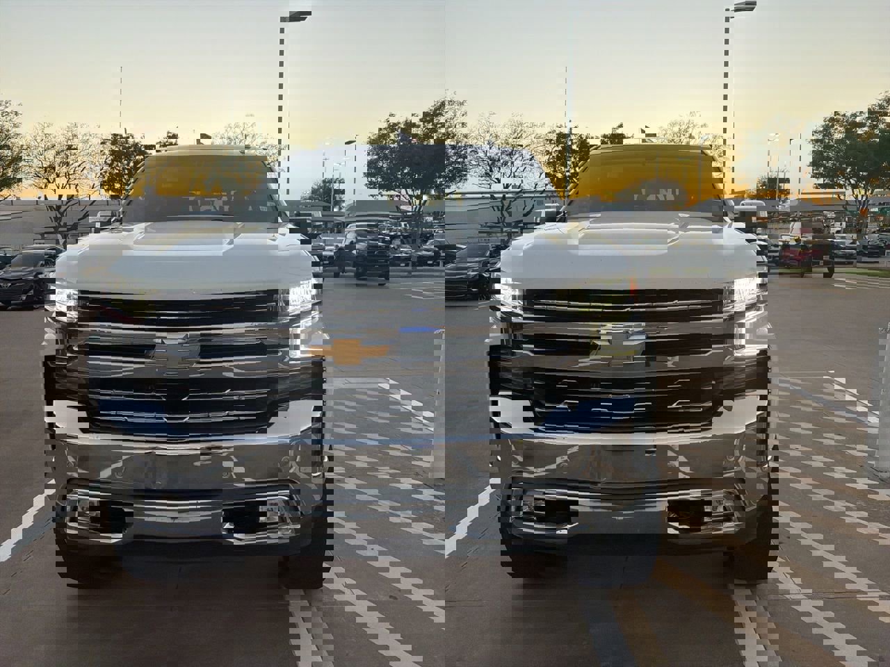 Used 2019 Chevrolet Silverado 1500 LTZ w/ LTZ Plus Package image 4