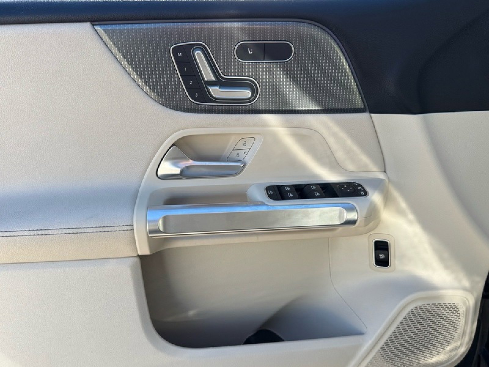 Certified 2020 Mercedes-Benz GLB 250 image 14