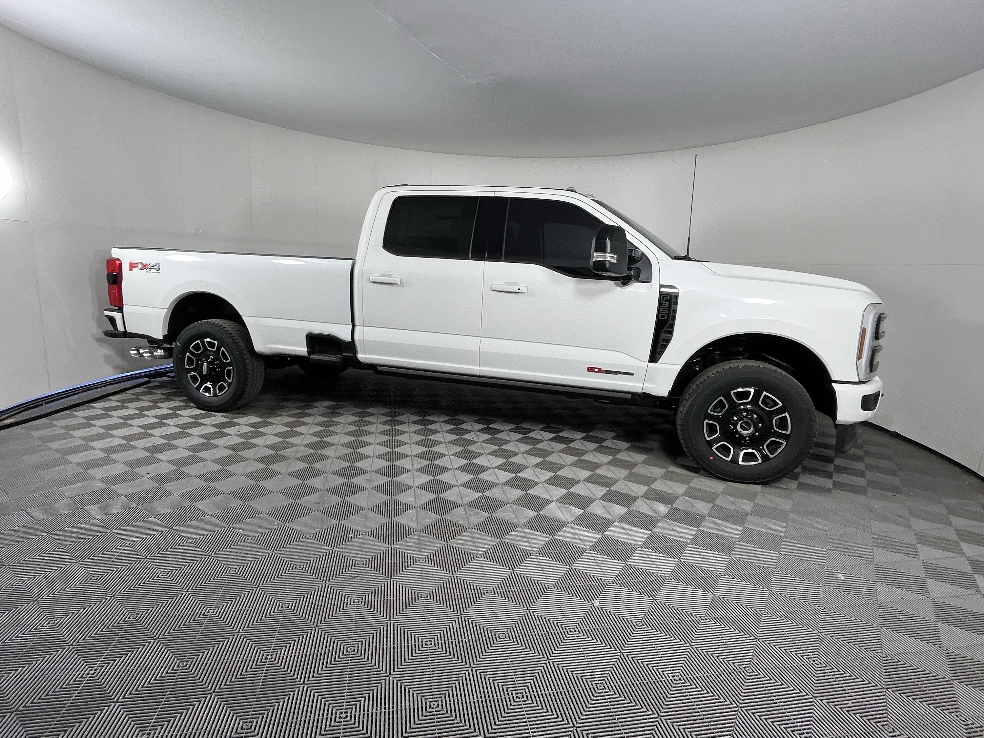 New 2026 Ford F350 Platinum AWD/4WD image 5