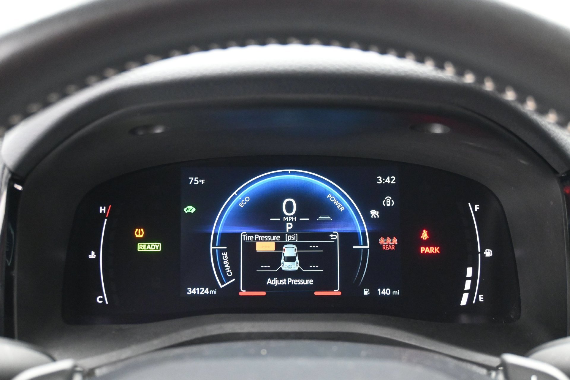 Used 2025 Toyota Camry SE w/ Multimedia Upgrade Package FWD image 15
