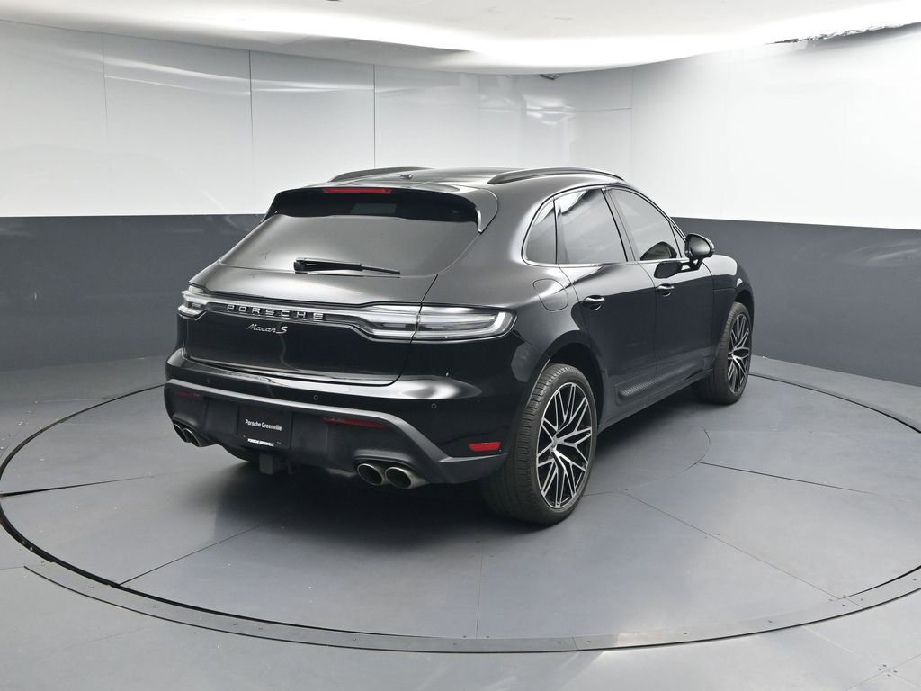 Certified 2024 Porsche Macan S AWD/4WD image 25