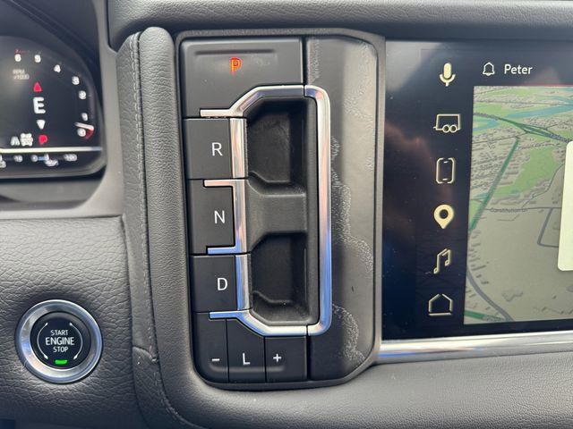 Used 2024 GMC Yukon Denali w/ Denali Reserve Package image 16