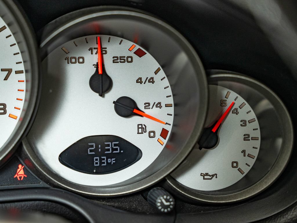 Used 2005 Porsche 911 Carrera S RWD image 36
