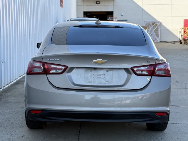 Used 2022 Chevrolet Malibu LT FWD image 5