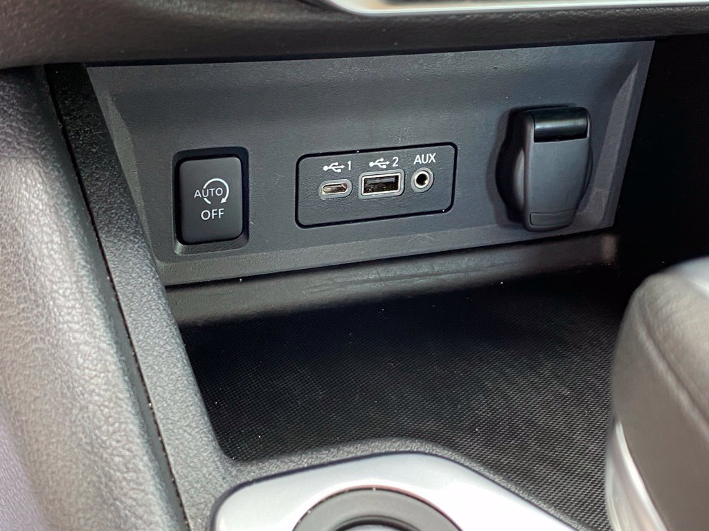 Used 2025 Nissan Sentra SV FWD image 20