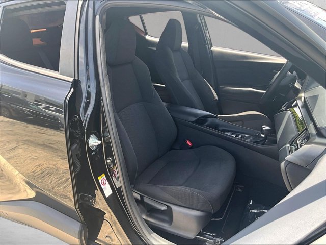 Used 2019 Toyota C-HR LE FWD image 9
