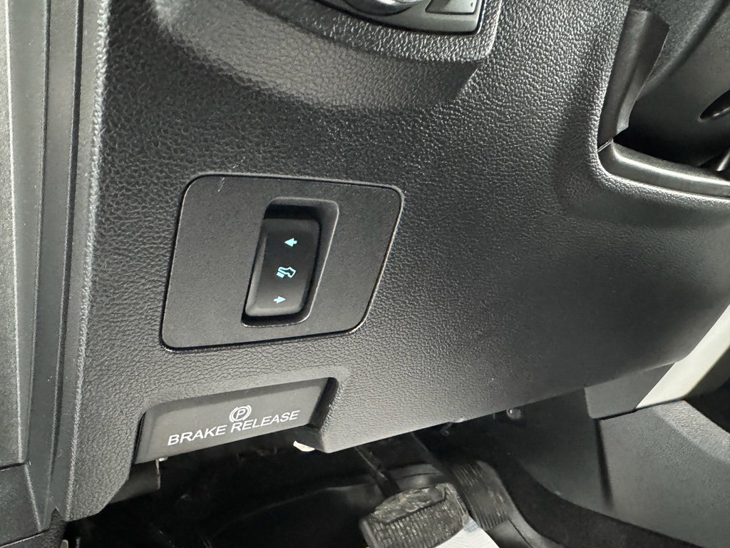 Used 2019 Ford F250 Lariat w/ Chrome Package image 18