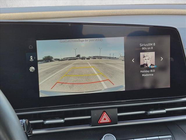 Used 2025 Hyundai Elantra Limited FWD image 14