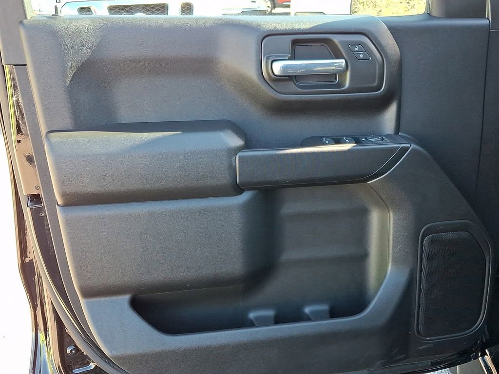 Certified 2025 Chevrolet Silverado 1500 Custom image 13