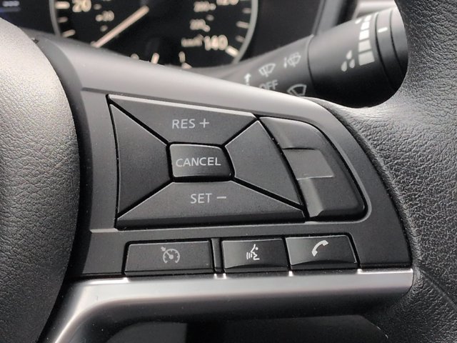Used 2025 Nissan Altima 2.5 SV FWD image 21