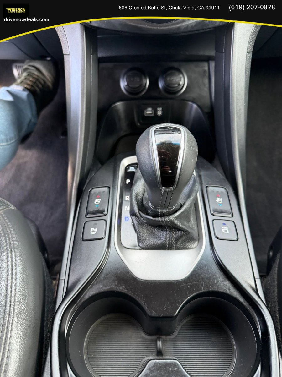Used 2018 Hyundai Santa Fe Sport FWD image 21