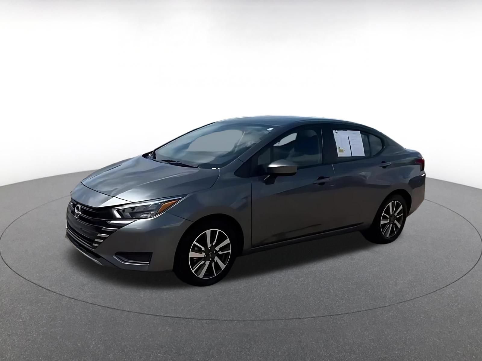 Used 2025 Nissan Versa SV FWD image 8