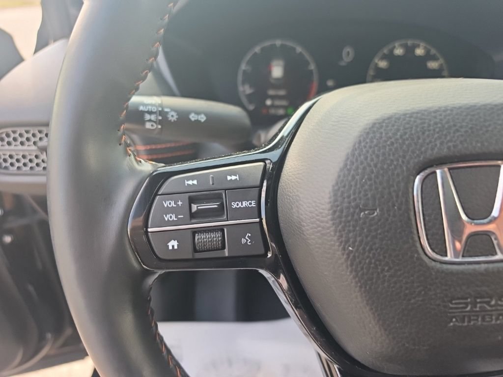Certified 2025 Honda HR-V Sport image 17