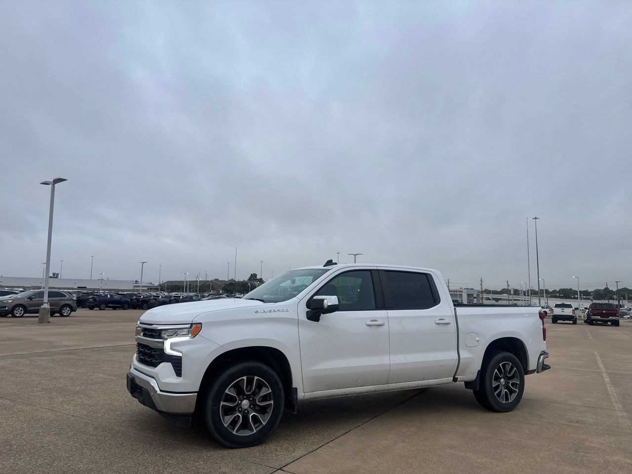 Used 2025 Chevrolet Silverado 1500 LT w/ Safety Package RWD image 12