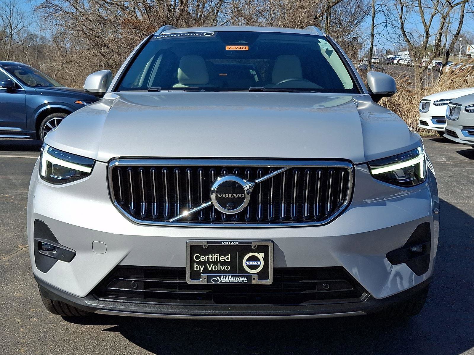 Certified 2023 Volvo XC40 B5 Ultimate w/ Climate Package AWD/4WD image 2