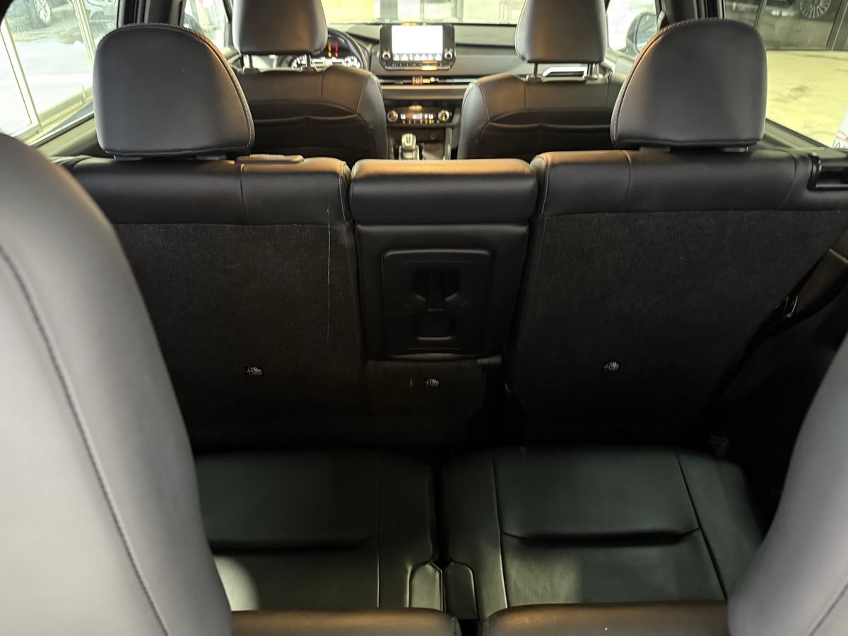 Used 2024 Mitsubishi Outlander AWD image 44