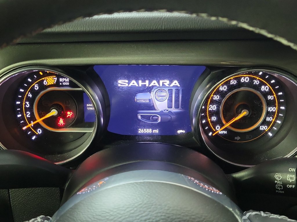 Used 2023 Jeep Wrangler Unlimited Sahara AWD/4WD image 17