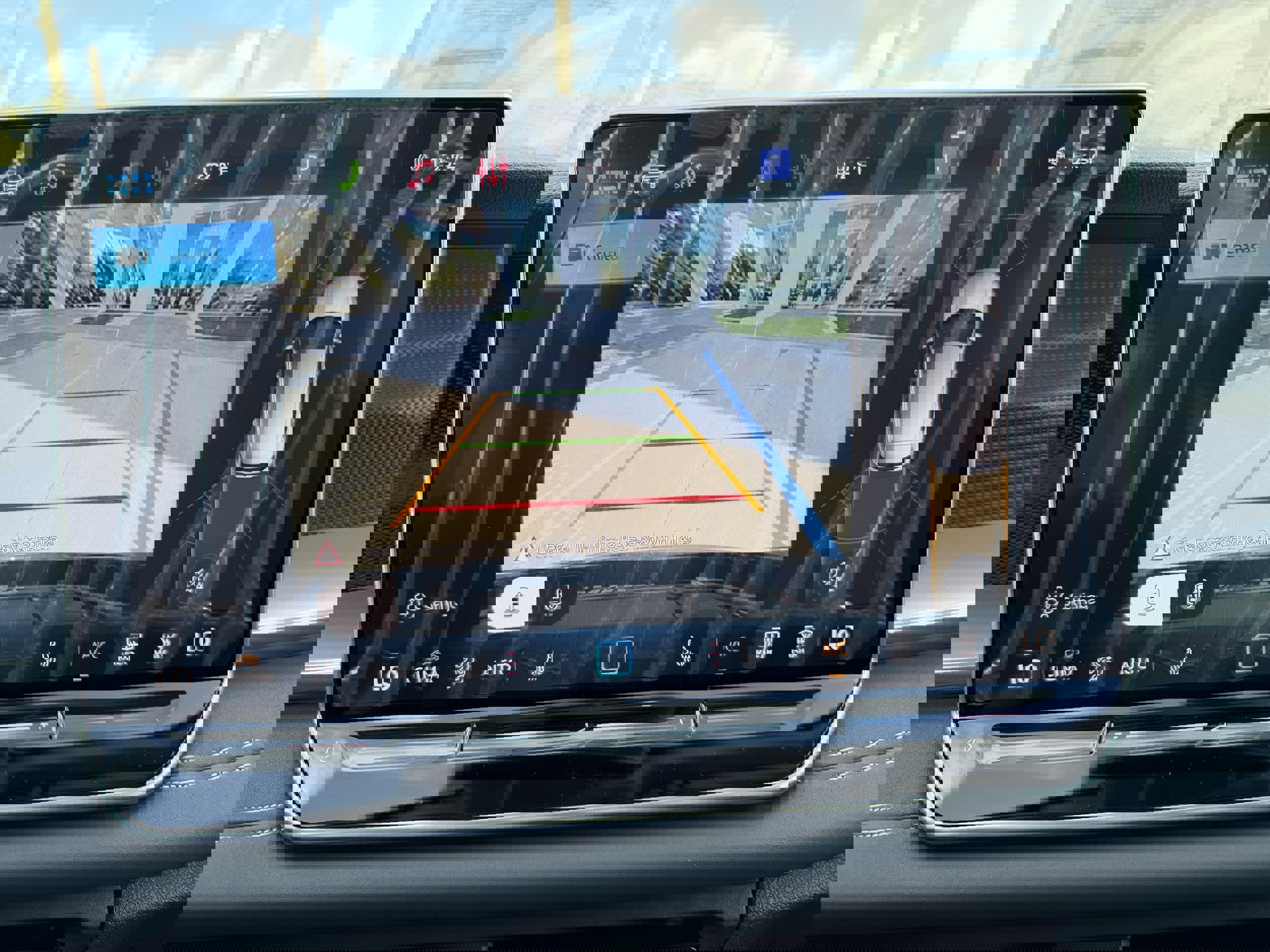 New 2026 Volkswagen Tiguan SE image 18