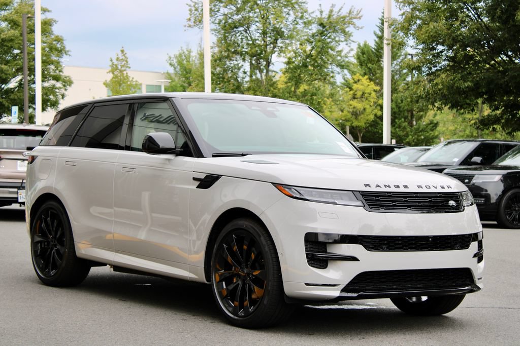 New 2027 Land Rover Range Rover Sport Dynamic SE Plug-In Hybrid AWD/4WD image 2