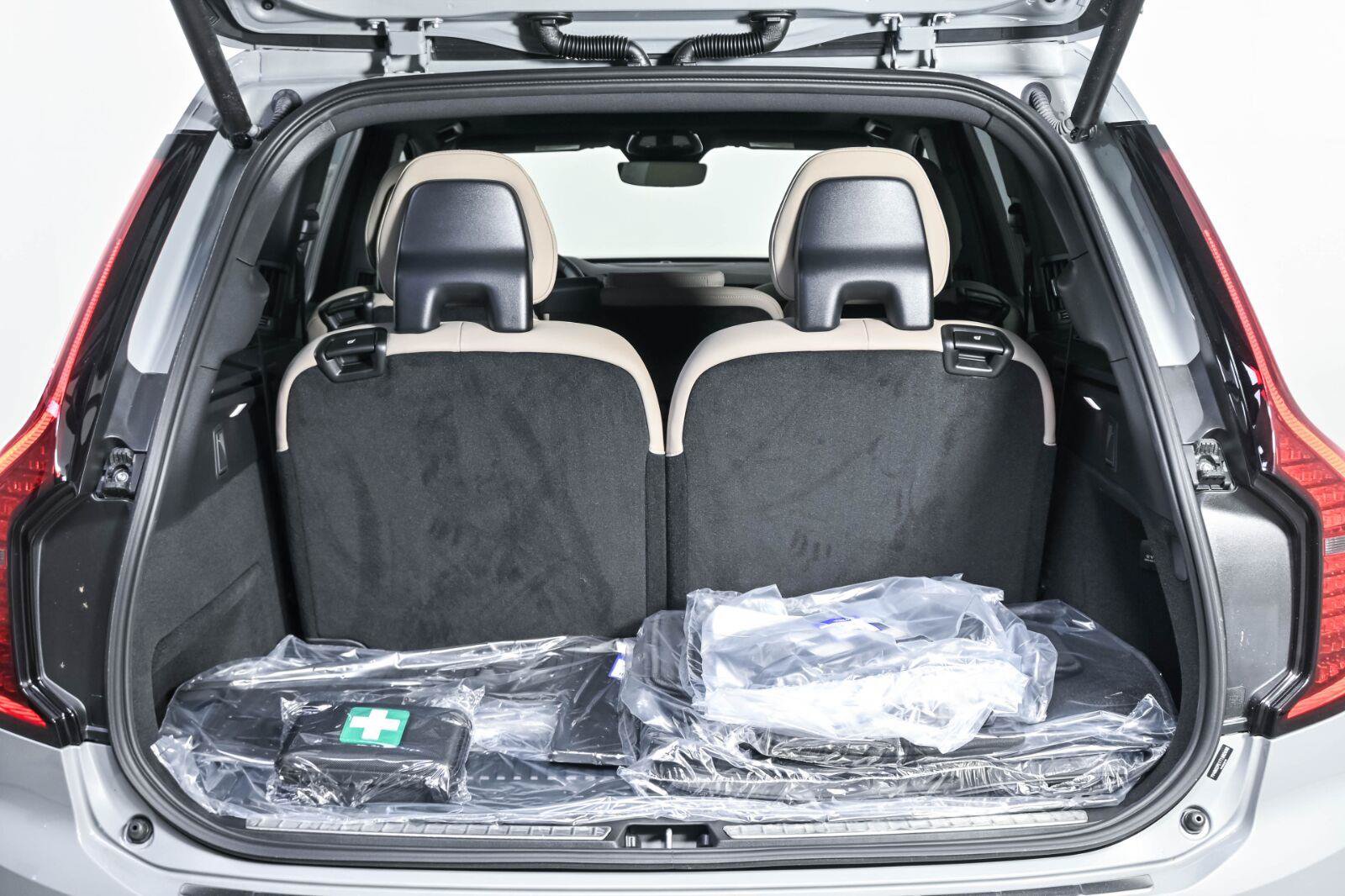 New 2026 Volvo XC90 B6 Plus w/ Protection Package Premier AWD/4WD image 30