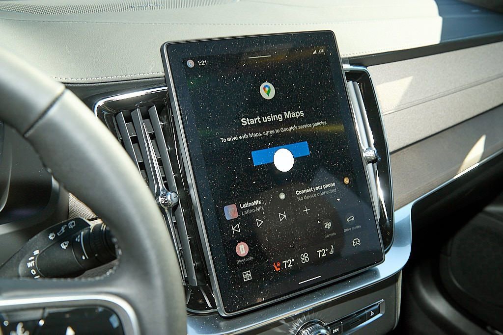 New 2026 Volvo XC90 B6 Plus w/ Protection Package image 15