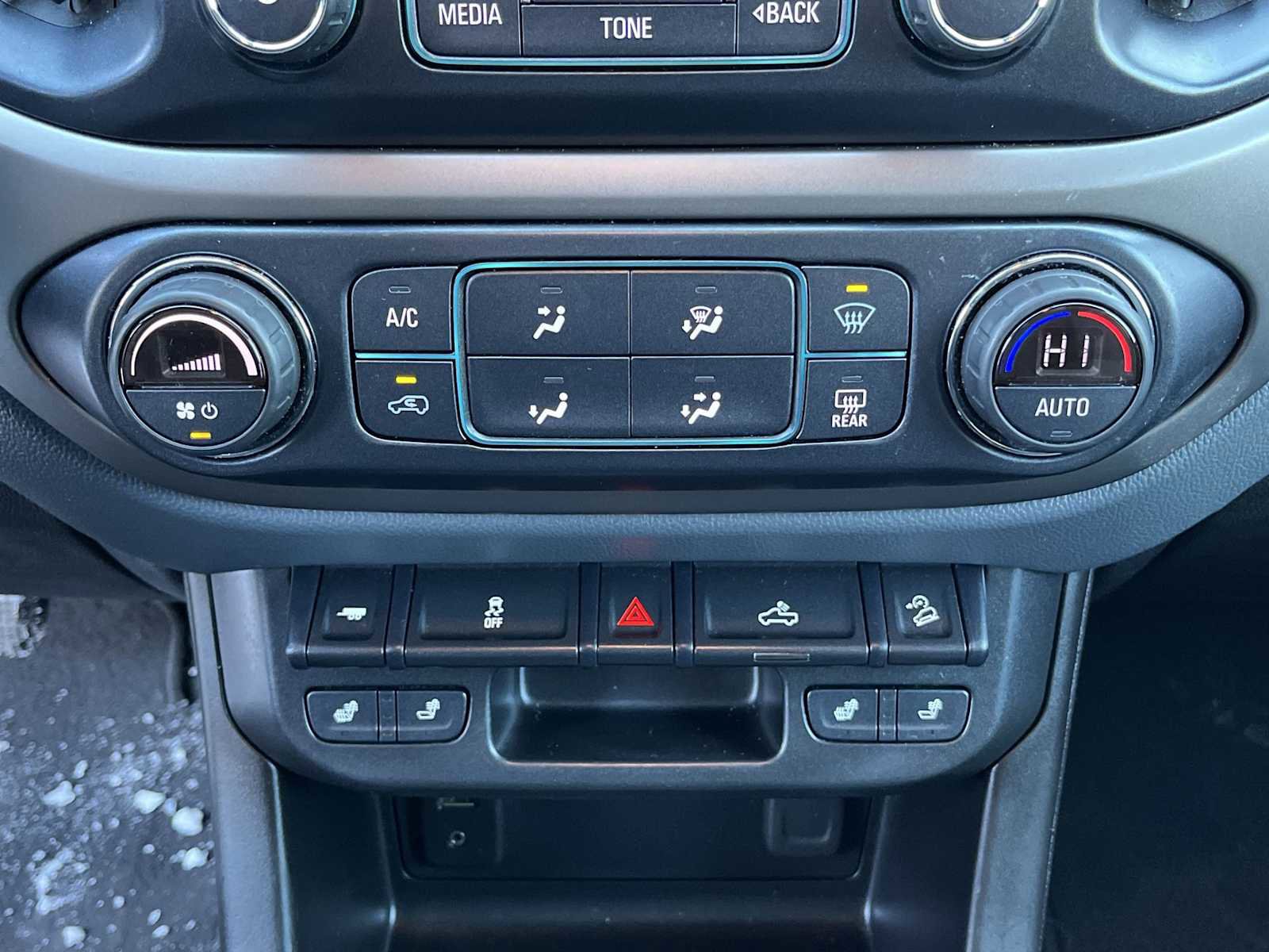 Used 2018 Chevrolet Colorado Z71 image 16