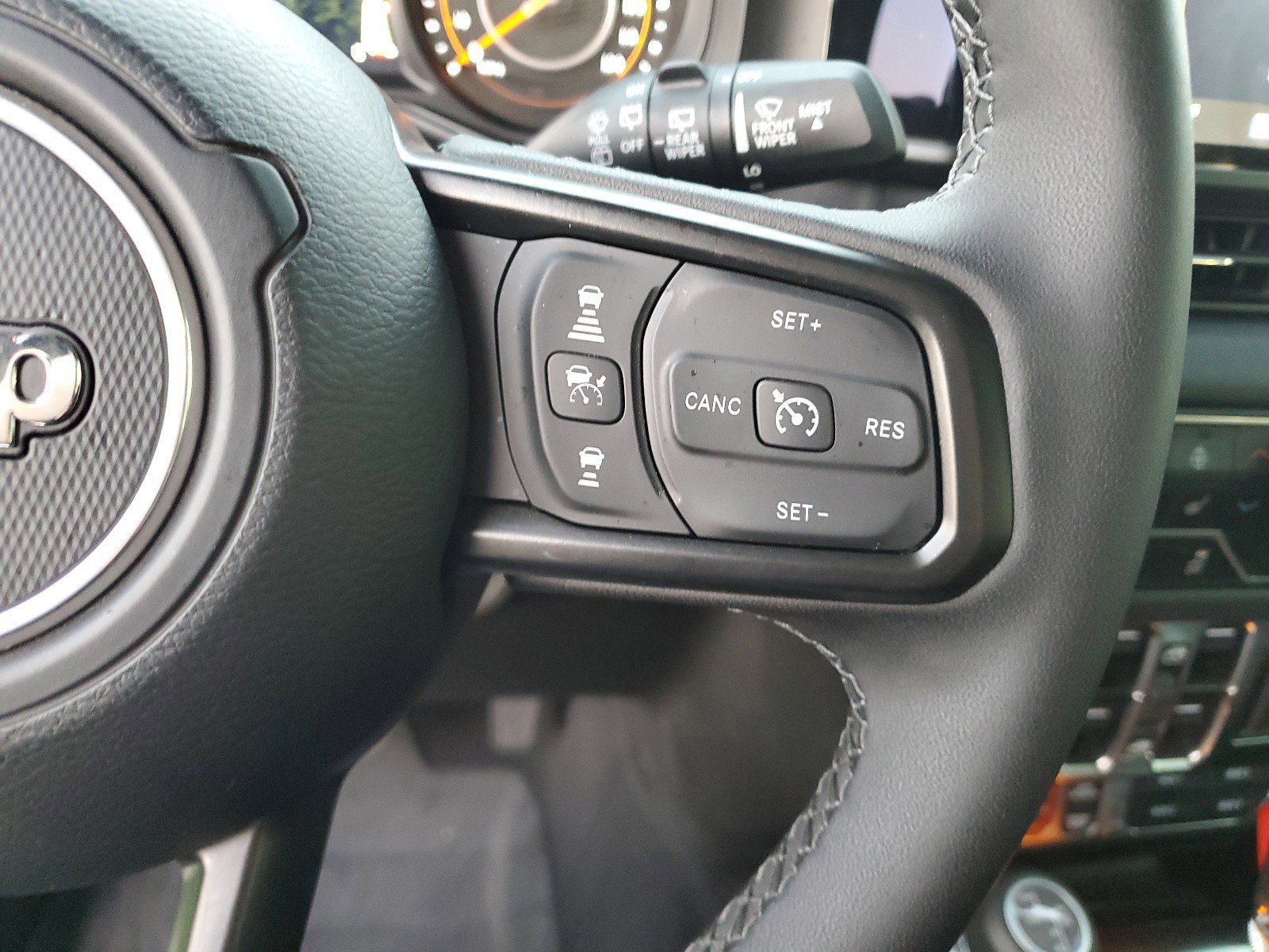 Certified 2025 Jeep Wrangler Unlimited Rubicon image 29