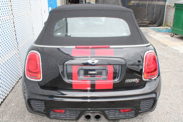 Used 2017 MINI Cooper S image 13