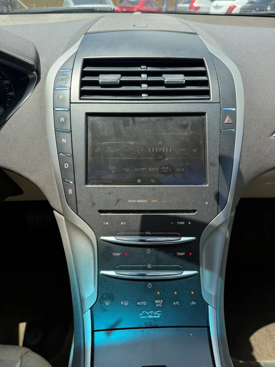Used 2013 Lincoln MKZ AWD image 15