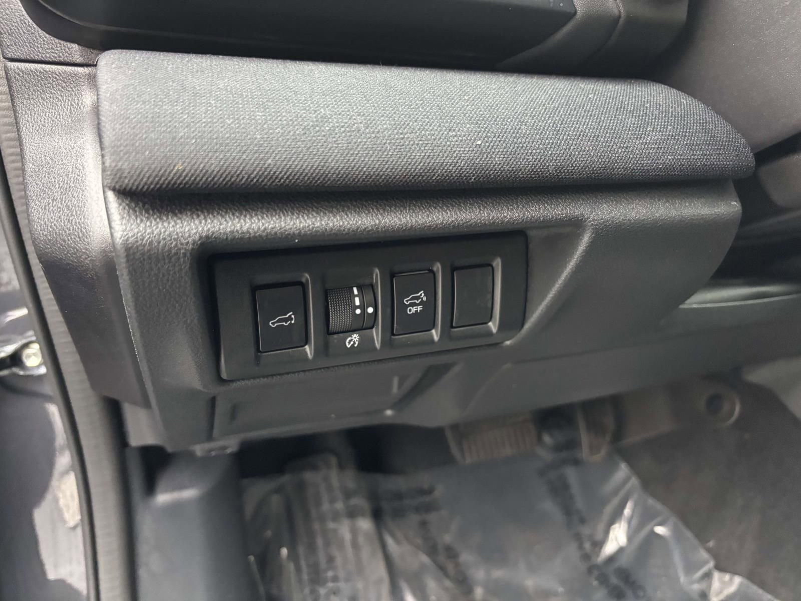 Used 2023 Subaru Outback Premium image 16