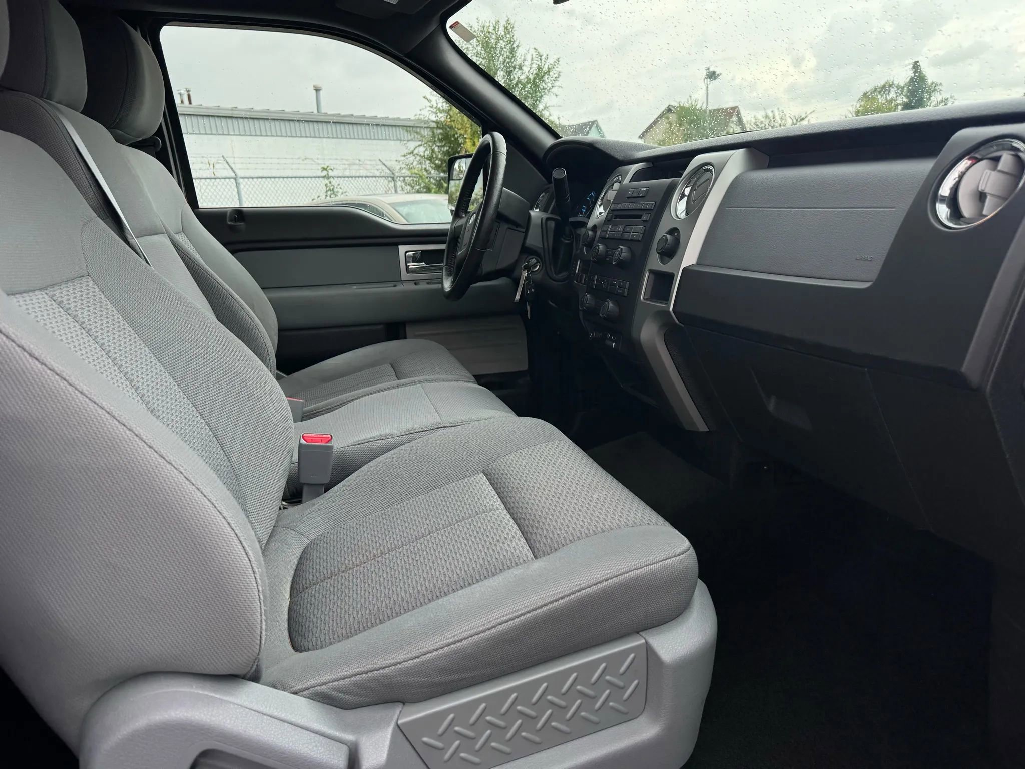 Used 2011 Ford F150 XLT w/ XLT Chrome Pkg image 11