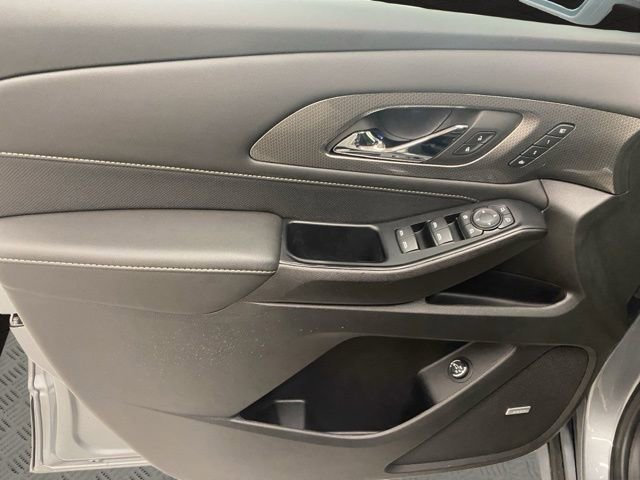Used 2023 Chevrolet Traverse Premier image 20
