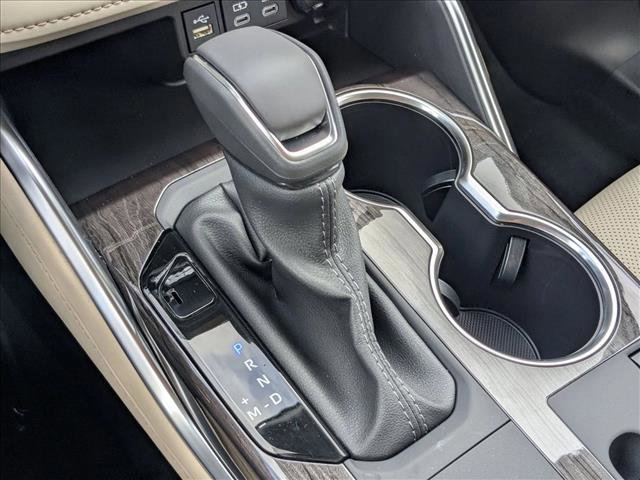 New 2025 Toyota Highlander Limited image 14