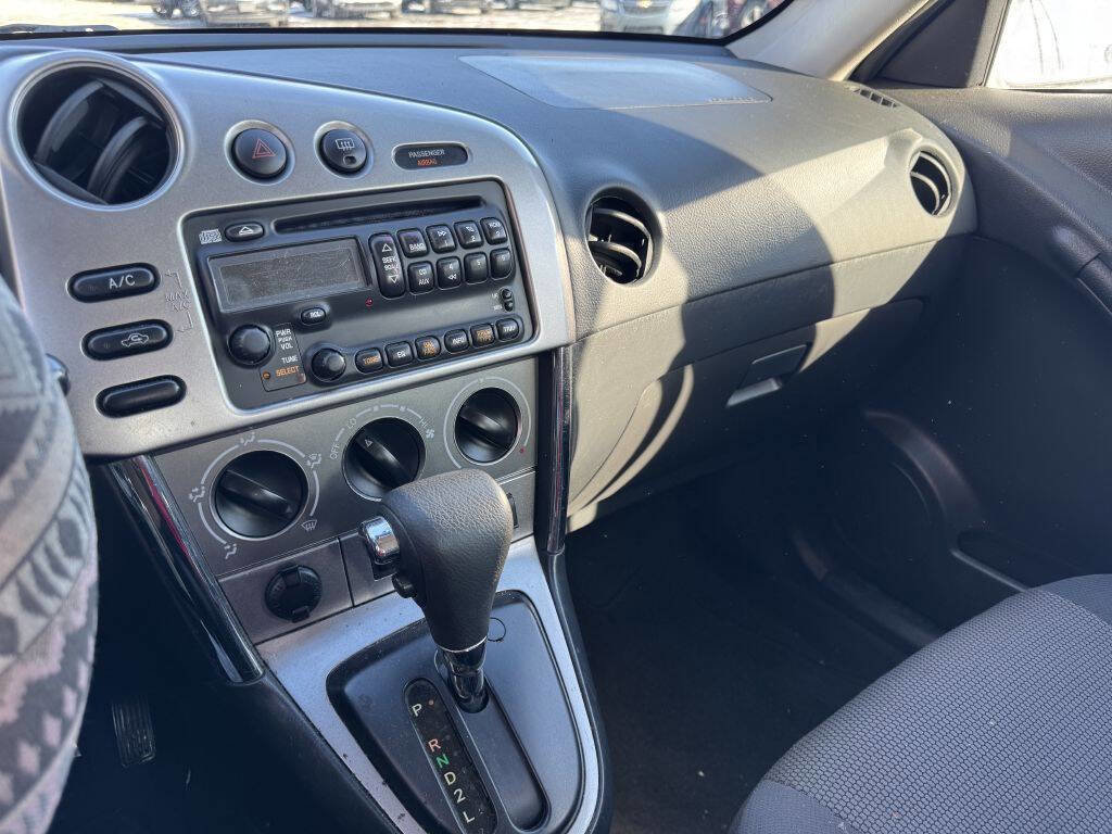 Used 2006 Pontiac Vibe w/ Preferred Package image 11