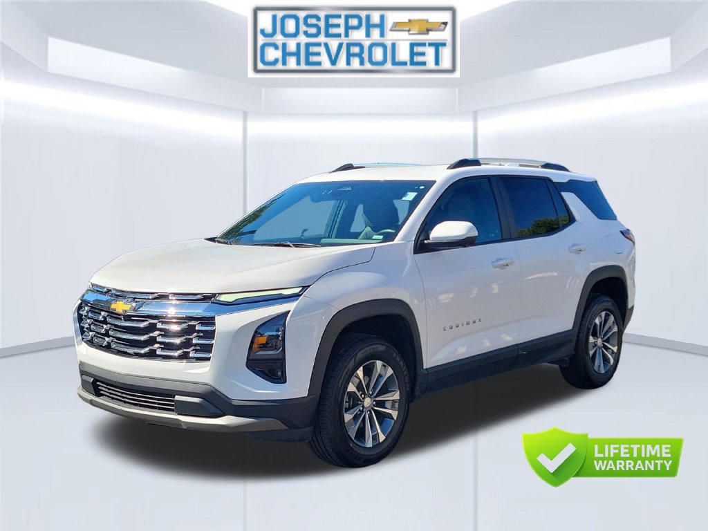 Used 2025 Chevrolet Equinox LT w/ Convenience Package II FWD image 3